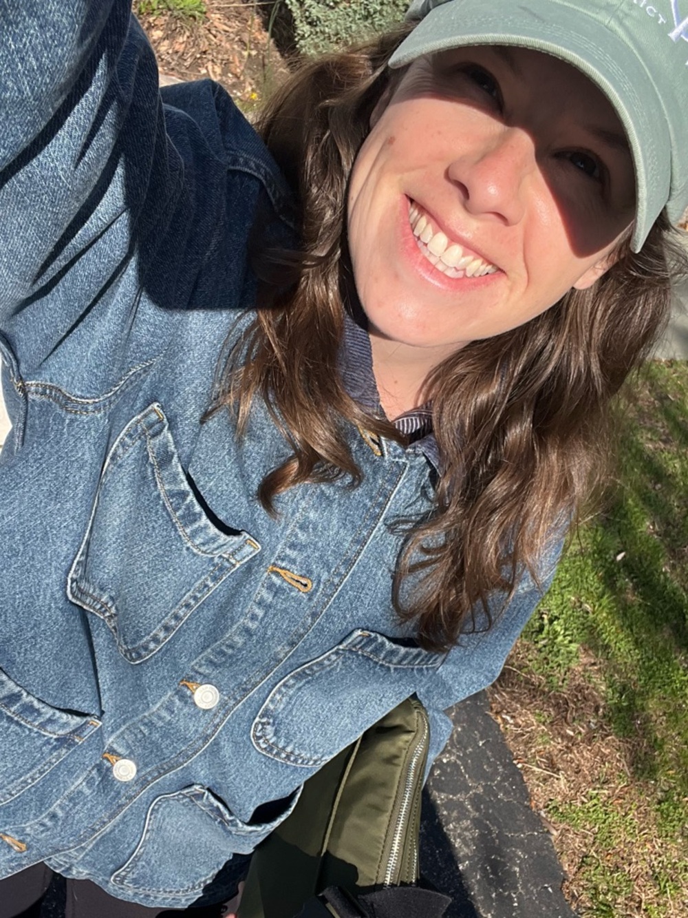 Meet your Posher, Courtney